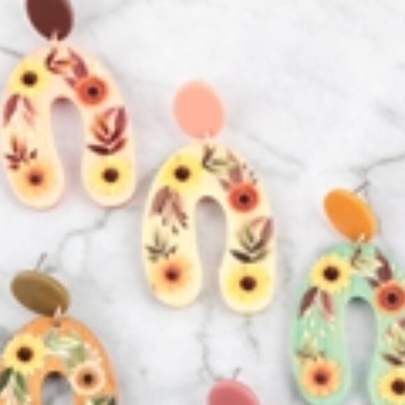 ARCH SUNFLOWER WOOD POST DANGLE EARRINGS-IVORY - Picture 2 of 2